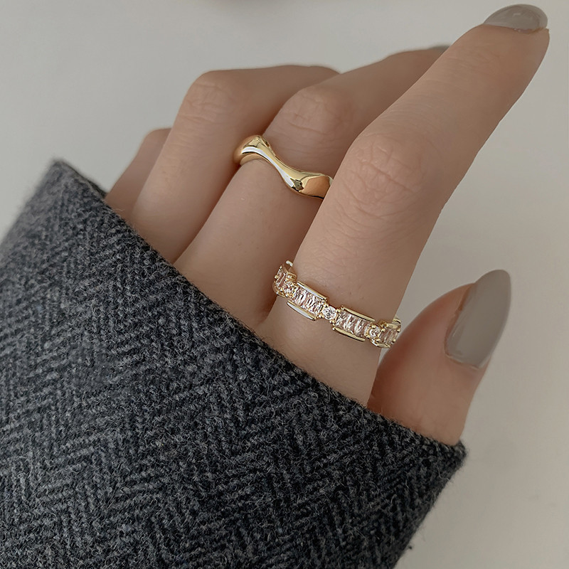 Two-piece set ~ simple ring for women, fashionable personality, light luxury niche, exquisite index finger square ins trendy cold style ring