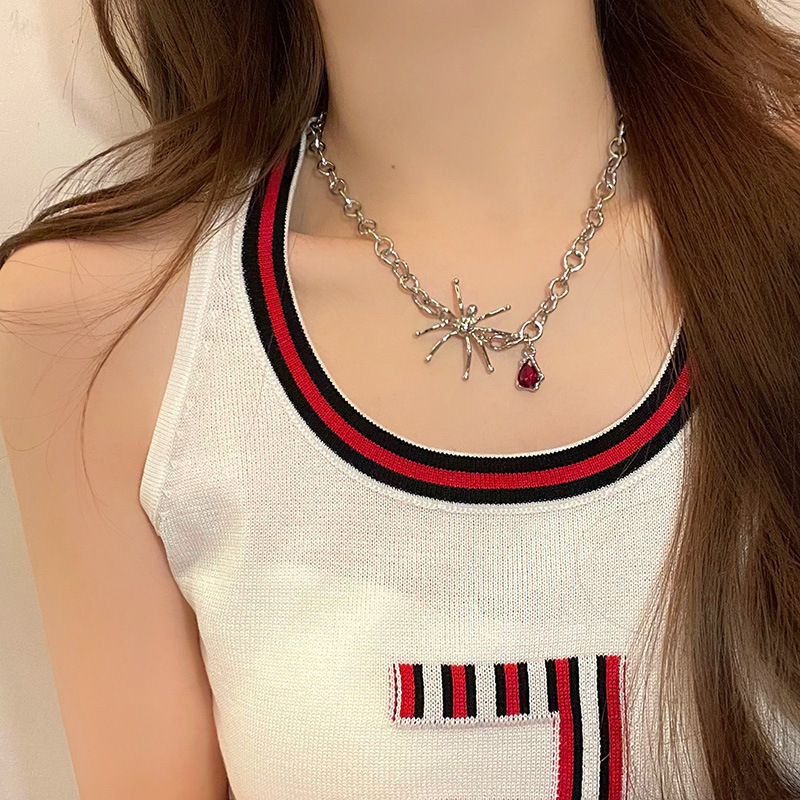 New Ruby Spider Blood Drop Pendant Necklace Pendant Fashion Light Luxury Niche Trendy Jewelry Clavicle Chain