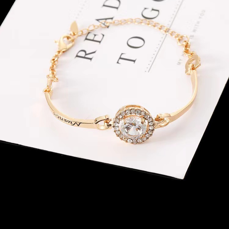 Popular and versatile zircon letter bracelet for women, light luxury, high-end niche flash diamond bracelet, simple and fashionable European and American hand jewelry