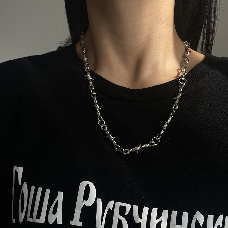 European and American punk style thorn necklace trendy hip-hop ins cool style men's and women's clavicle chain sweatshirt T-shirt chain accessories