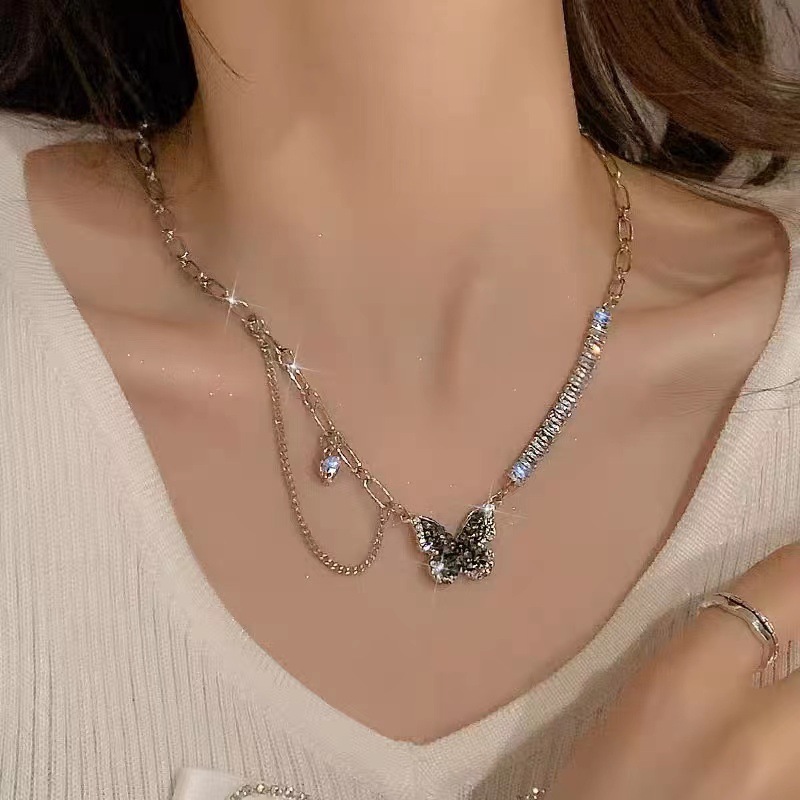 Black zircon butterfly necklace women's niche design light luxury style clavicle chain
