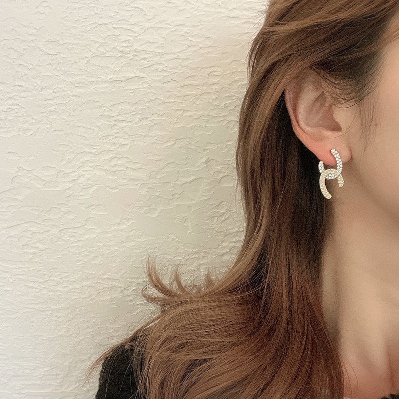 Earrings New Year's Trendy Korean Temperament Internet Celebrity Temperament Pearl Earrings Women's Earrings Stud Earrings