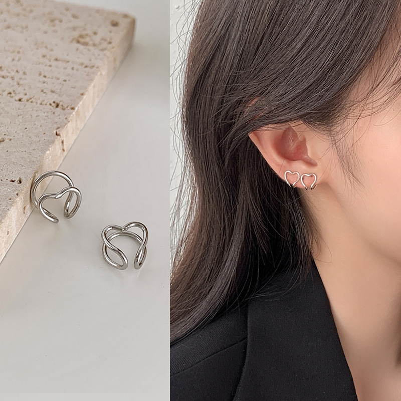 Fashionable and simple double-sided wearable love earrings without pierced ears for women niche cold style personalized geometric love earrings trend
