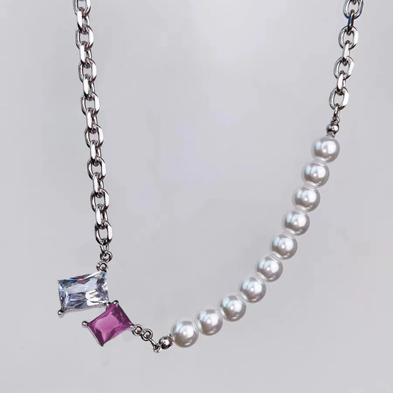 Light luxury high-end colorful square zircon pearl splicing necklace for women with sweet and cool personality and versatile design clavicle chain