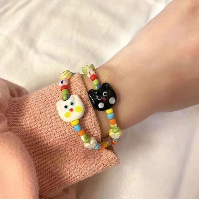 Super cute little monster beaded bracelet for women, sweet ins cute cartoon hand ornaments, niche design bestie couple ornaments