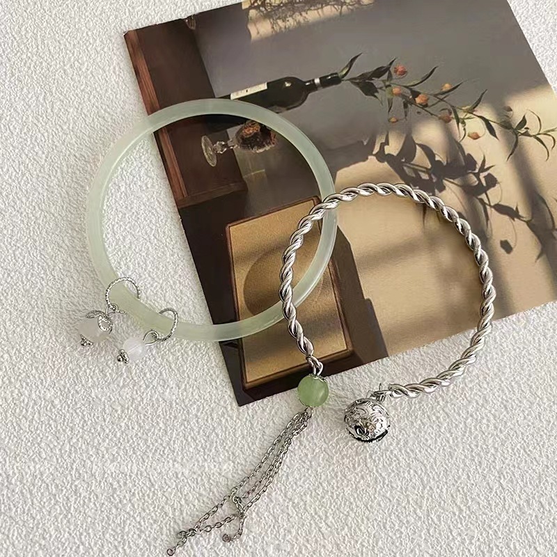 New Chinese style anti-jade bell bracelet for women, new style ancient style one-step tassel palace bell bracelet