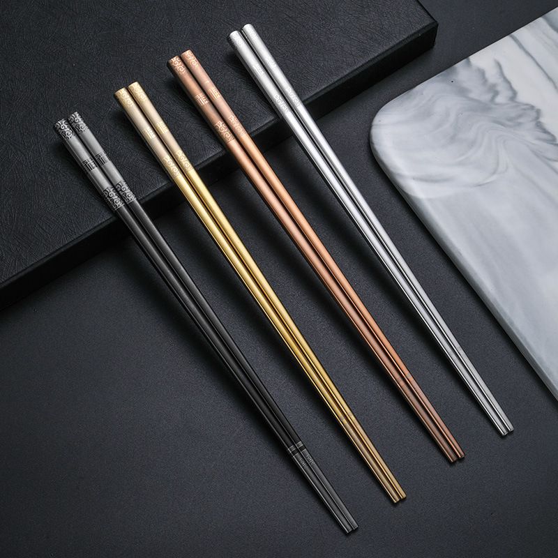 Titanium-plated 304 stainless steel hollow one-piece square anti-scalding and anti-slip chopsticks gift set with logo printed on it