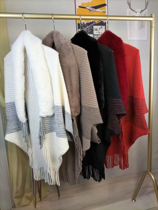 Tassel cape shawl coat women's autumn and winter new Korean style loose fur collar cardigan bat sleeve sweater