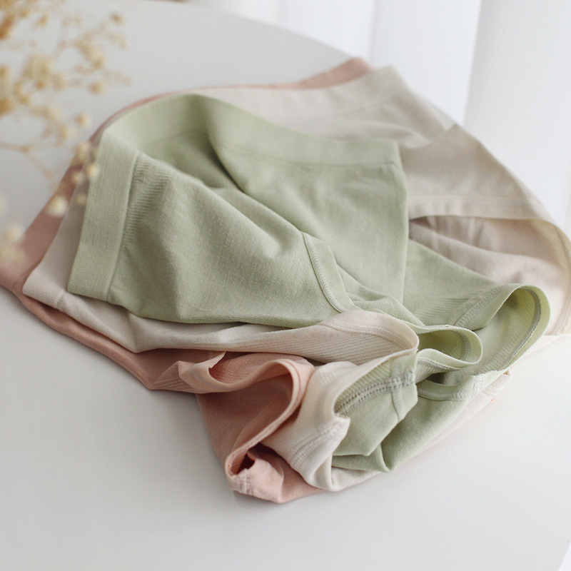 7245 Simple basic style elegant solid color soft and delicate fabric comfortable mid-waist women's briefs