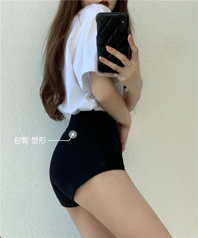 實拍  修腿型顯瘦黑色包臀短褲