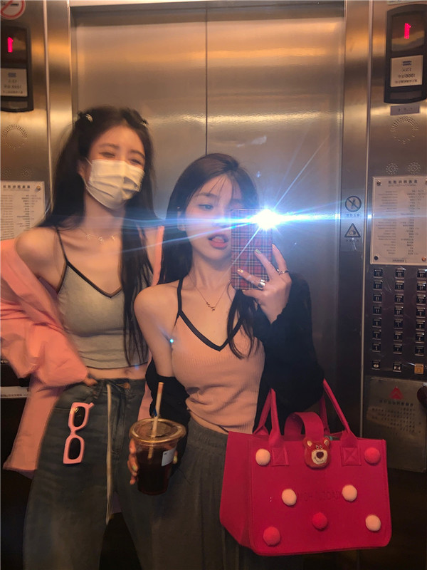 實拍閨蜜背心撞色邊內搭外穿小吊帶