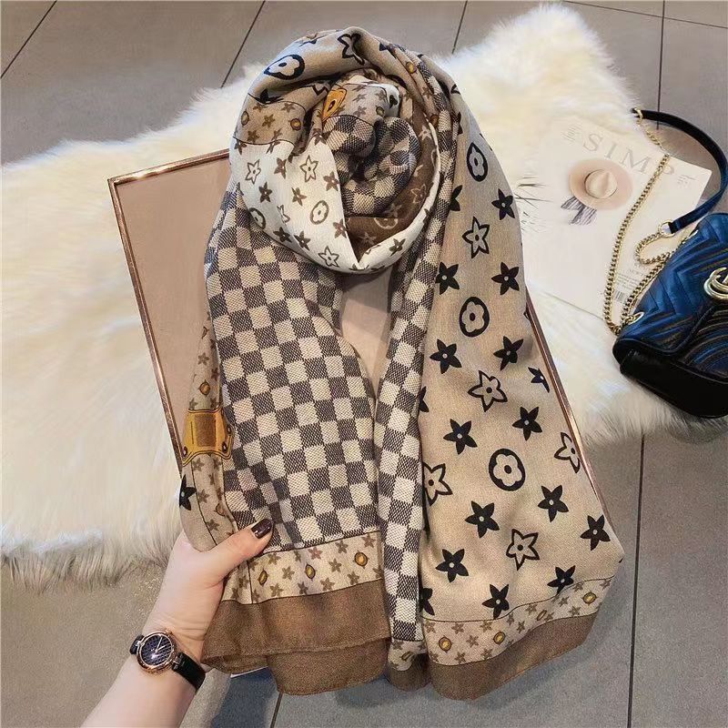 Live broadcast spring and autumn minimalist style cotton and linen thin scarf, feminine, versatile, soft and warm shawl, travel scarf