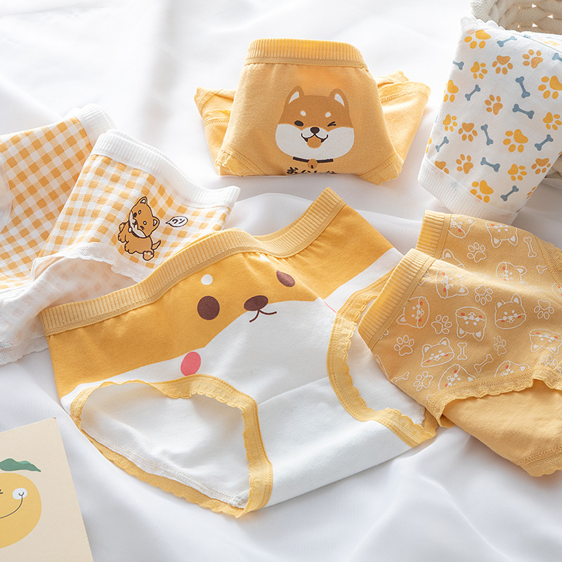 Japanese cute cartoon breathable women's cotton underwear women's cotton crotch knitted mid-waist student girl underwear