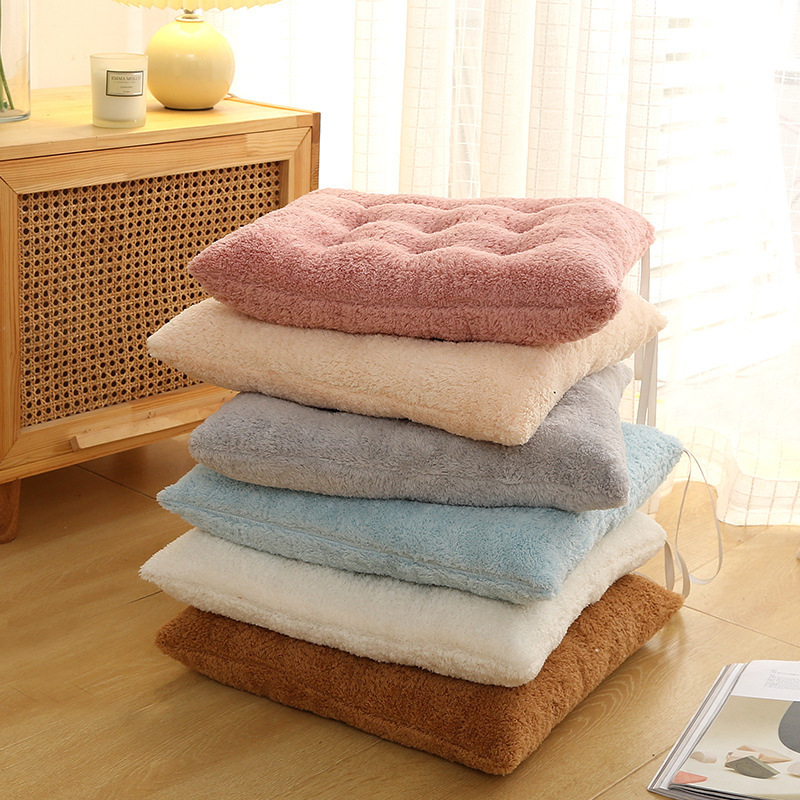 Thickened chair cushions, skin-friendly plush cushions, home dining chair cushions, office student chair cushions, butt cushions, chair cushions