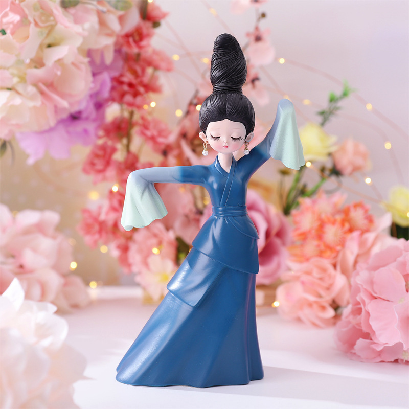 Internet celebrity ins national fashion girl art ornaments decoration character model toys cartoon girl heart ornaments wholesale