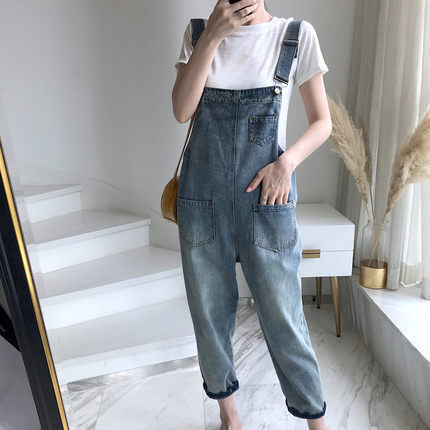 Internet celebrity same style denim overalls for women spring 2024 new loose Korean version student age-reducing retro spring and autumn nine-point pants