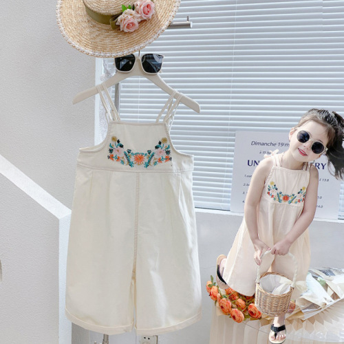 Korean version of children's clothing summer new girls heavy industry flower embroidery cool cotton and linen eight-point jumpsuit 38152