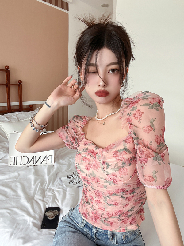 實拍法式方領泡泡袖碎花胸墊短款上衣女雪紡襯衫