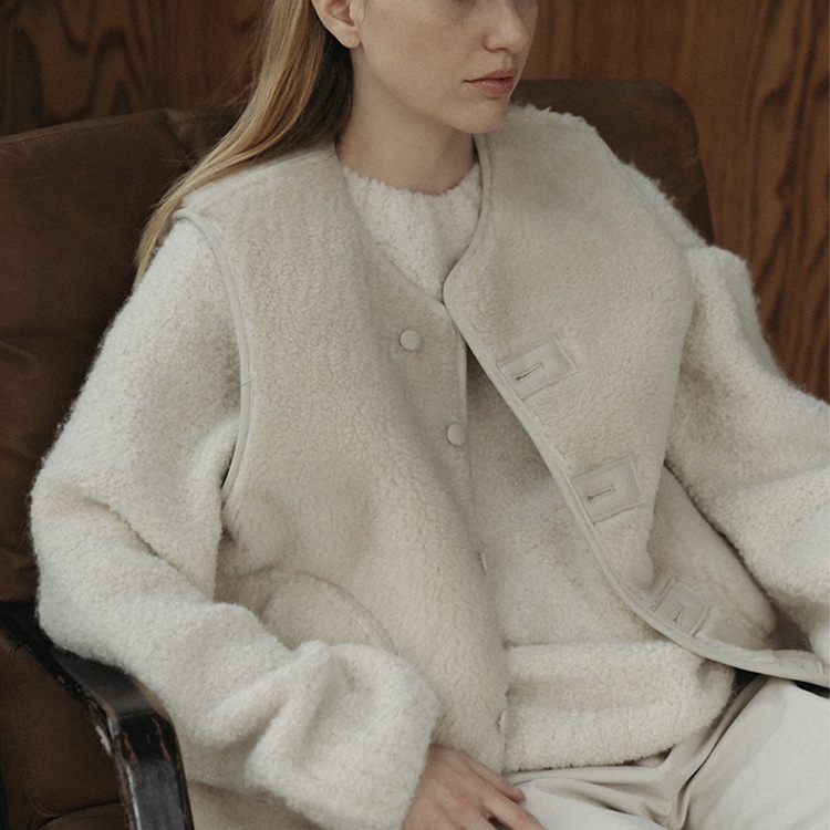 New winter new Korean Dongdaemun NOT*ING WRITTEN30 wool and fur integrated vest is now available