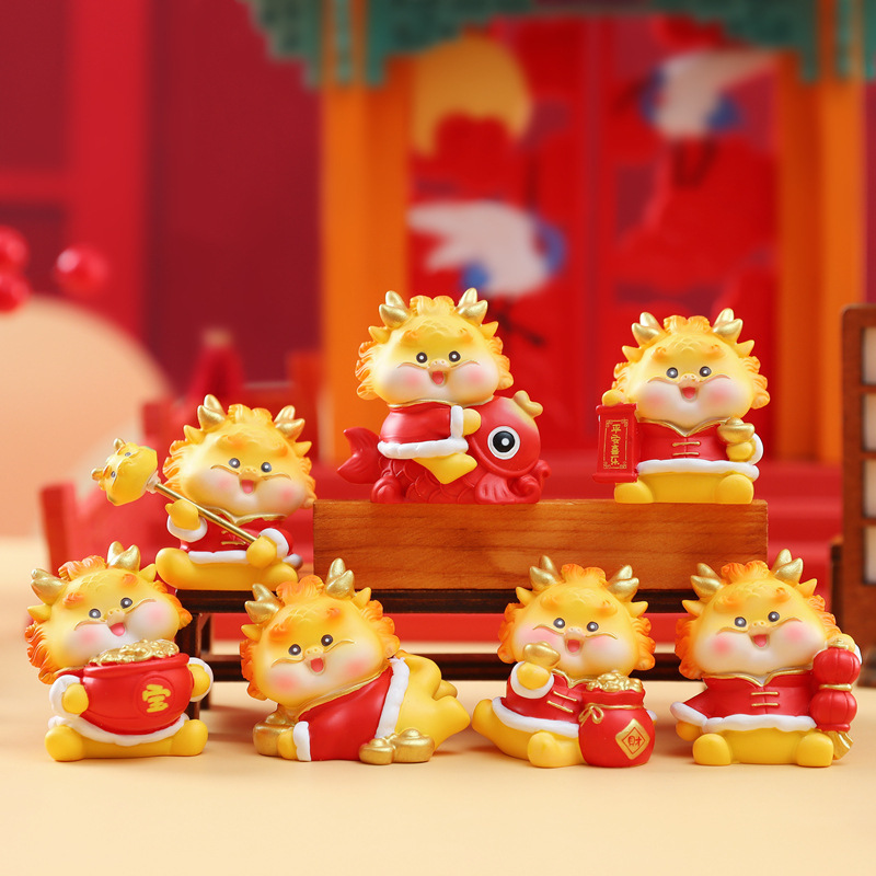 Dragon Zhuan Qian Kun small ornaments Year of the Dragon gift mascot car decoration manufacturer to send friends birthday gifts