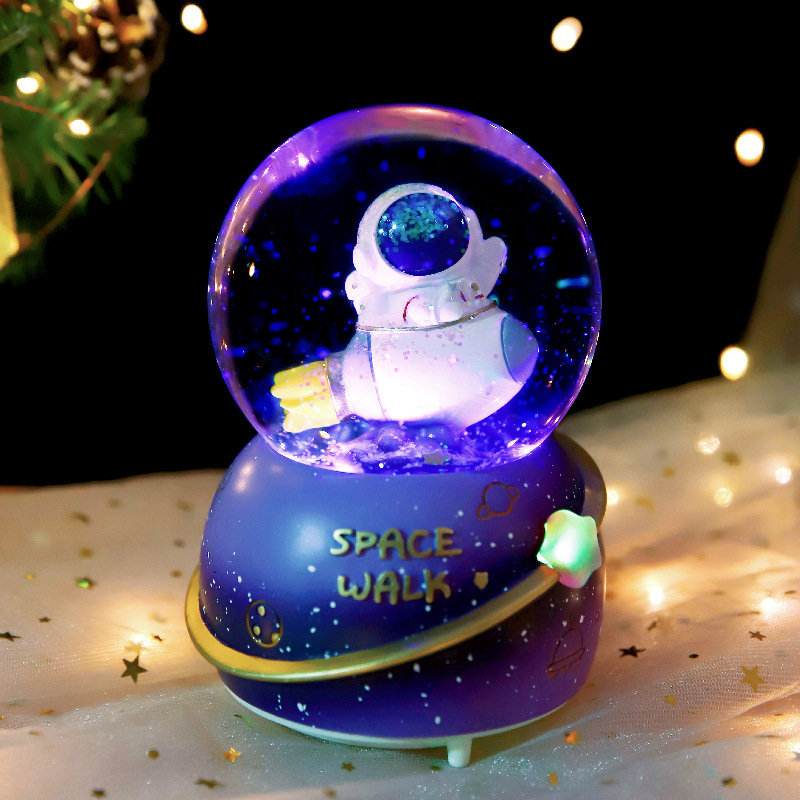 New interstellar astronaut crystal ball astronaut music box water ball floating snowflakes for children birthday gift decoration