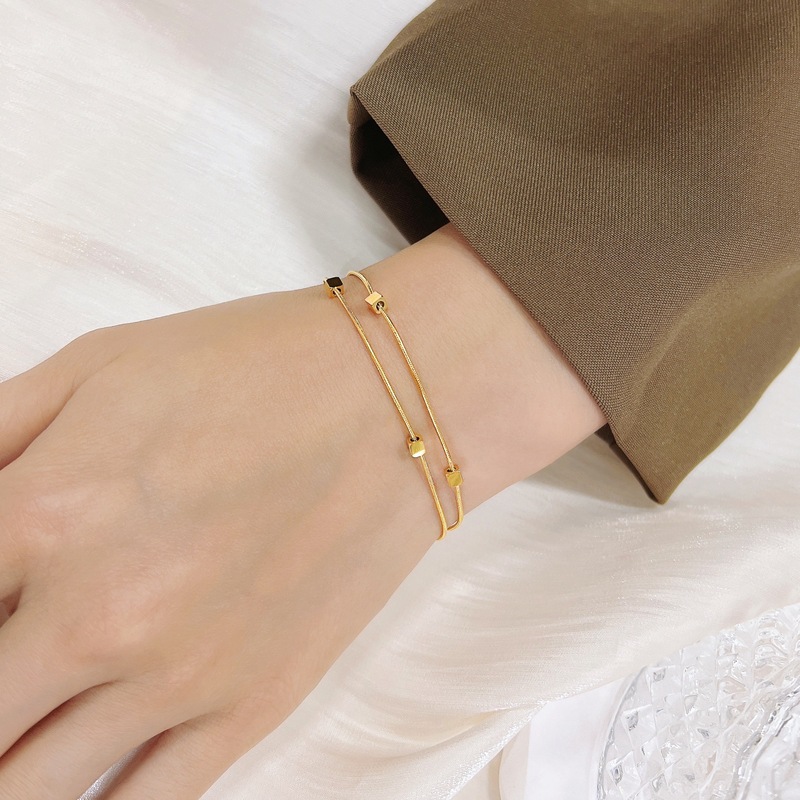 Advanced simple gold three-dimensional small square double-layer snake bone bracelet for women 18k gold-plated titanium steel non-fading ins fashion