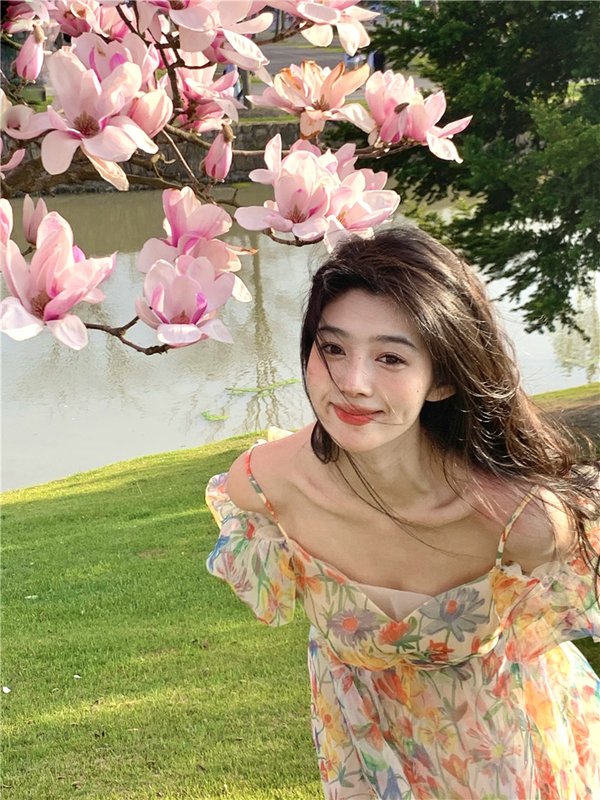 實拍超仙度假碎花吊帶露背聚會連衣裙夏季仙氣森系顯瘦仙女裙