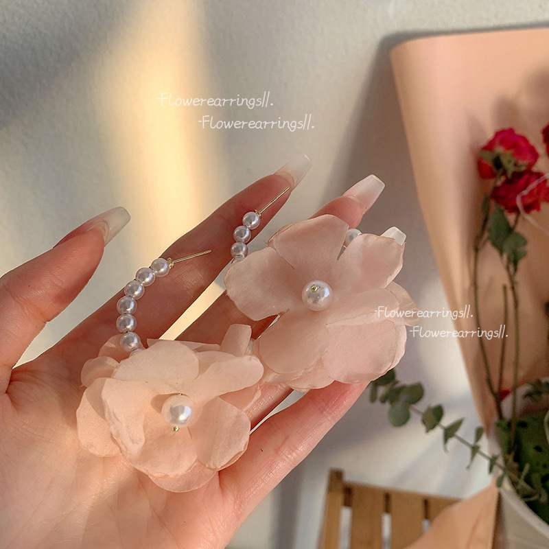 Pink Super Fairy Mesh Flower Earrings for Women Summer Niche Design Pearl Earrings New Style Trendy Earrings