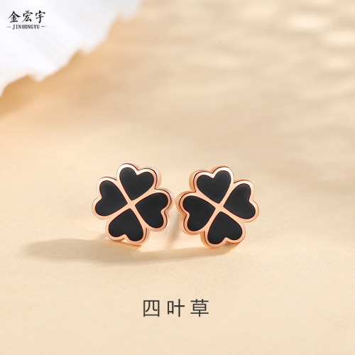 Four-leaf clover earrings for women, sterling silver, Korean version, love, small, epoxy earrings, versatile, sweet, temperament, rose gold ear jewelry