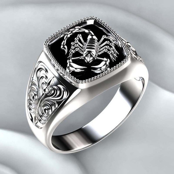 Wish new creative scorpion embossed craft men's ring European and American personalized electroplating 925 silver ring wholesale