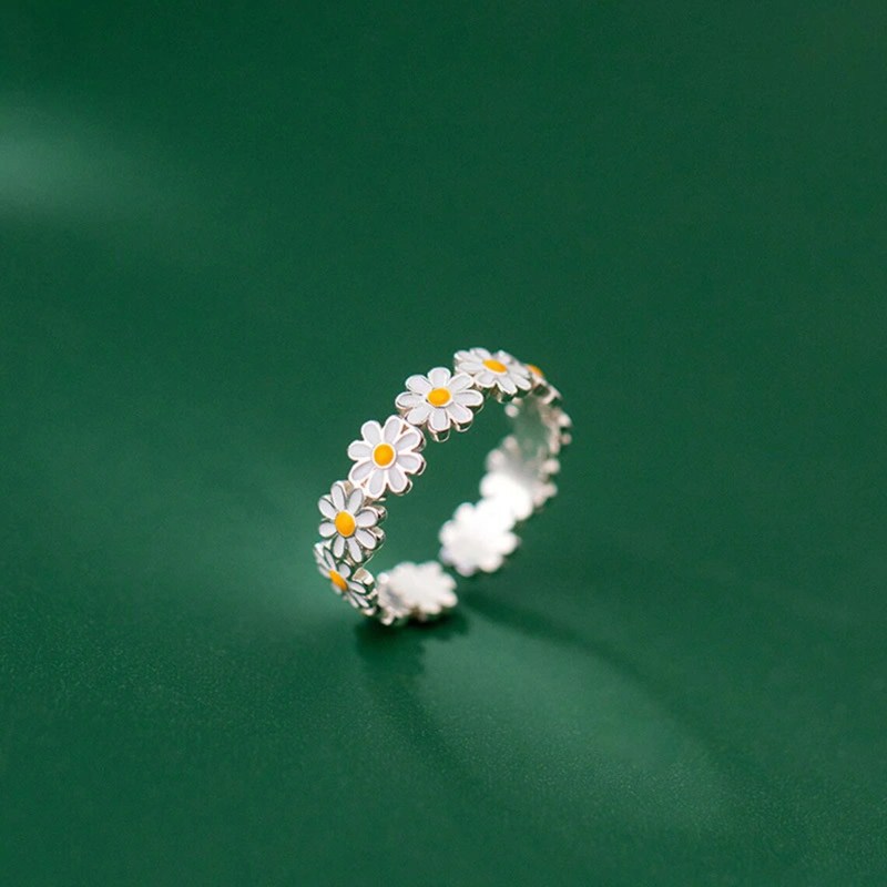 Hot selling new oil dripping daisy forest style small fresh ladies ring simple Korean style open adjustable ring