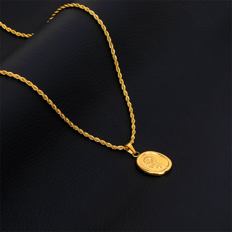 New year's new French high-end temperament Xiaofang brand titanium steel sunflower necklace versatile twist sweater chain