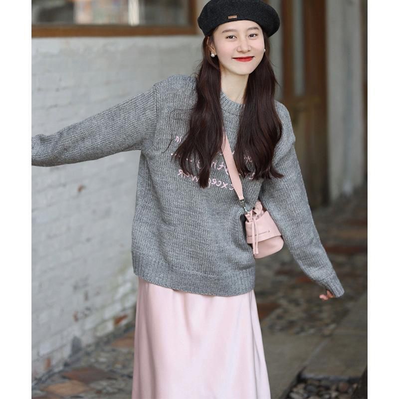 Japanese retro gray soft waxy twist round neck sweater for women in autumn and winter lazy style loose pullover thickened knitted top