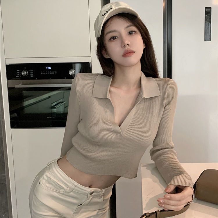 Chic retro Korean version versatile knitted bottoming shirt women's autumn 2022 new sweater short long-sleeved top