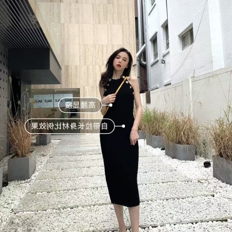 2024網紅減齡女裝炸街輕熟風短款收腰連衣裙Chic顯瘦設計感小香風