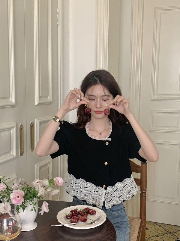 Xiaoxiang style jacket for women, summer lace puff short-sleeved shirt for women, designer niche style waffle top