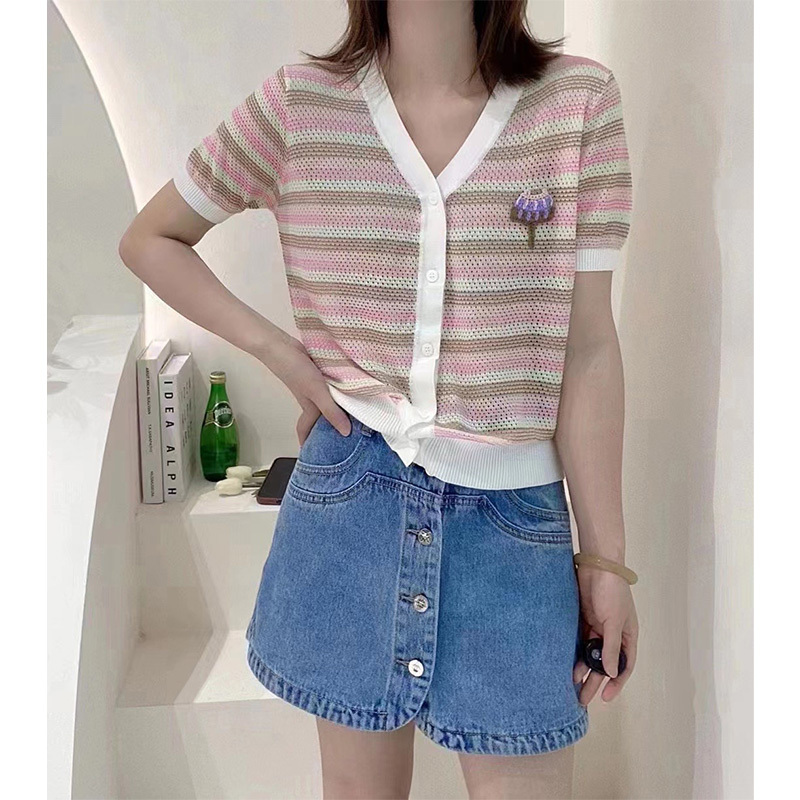 赫本風花朵刺繡紐扣開衫女性初夏修身百搭洋氣V領小外套短袖薄款