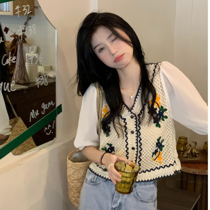 Crochet hollow short-sleeved women's shirt summer 2024 new design niche high-end French short top