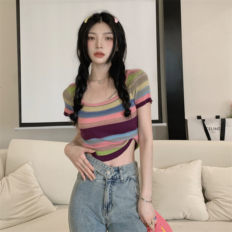 夏季彩虹條紋方領T恤女短袖設計感小眾修身短款上衣針織打底衫潮