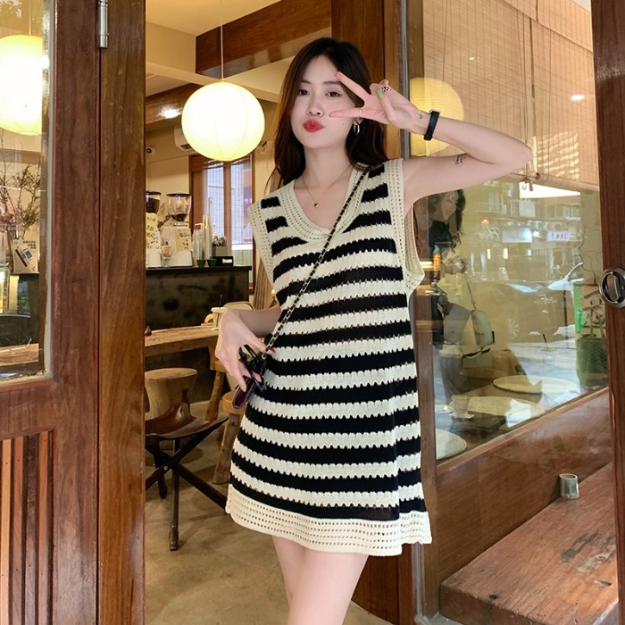法式復古條紋連衣裙女夏季2024新款無袖小個子寬鬆顯瘦針織短裙子