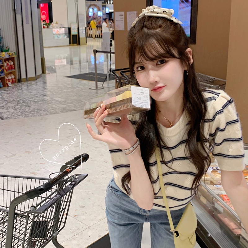Striped knitted sweater pullover loose outer wear for women summer new style short style age-reducing round neck short-sleeved top