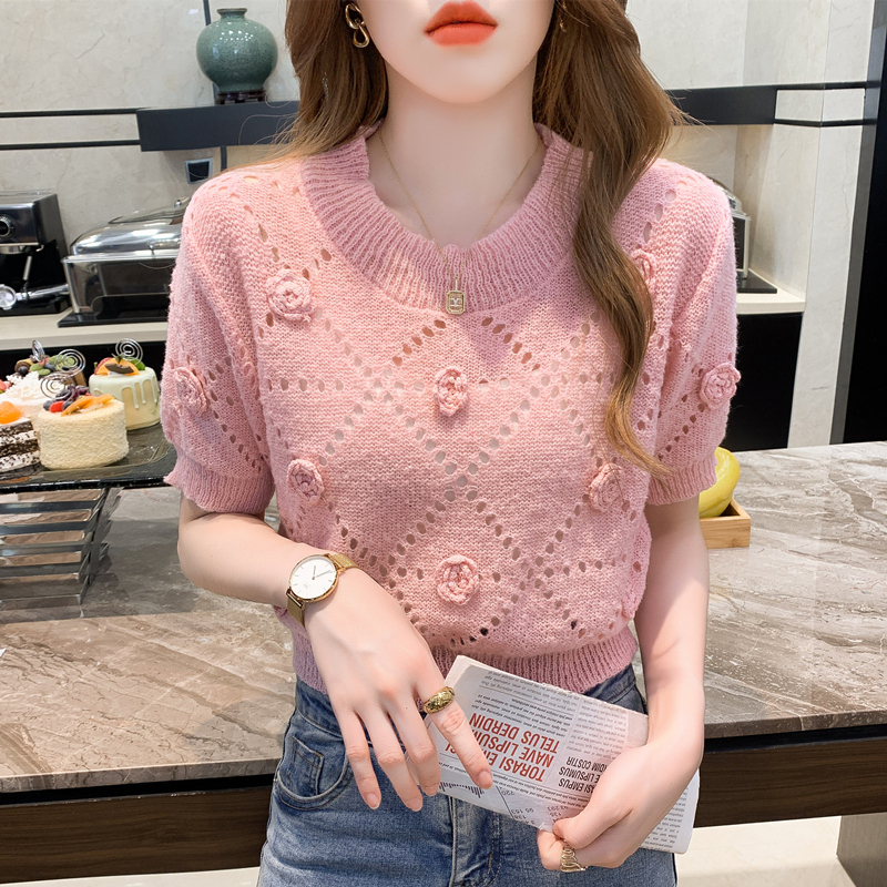 2024 summer new three-dimensional flower hollow thin sweater women's sweet age-reducing pullover versatile short-sleeved top