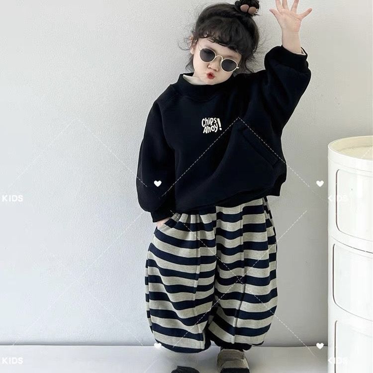 Children's velvet thickening suit 2023 autumn and winter new Korean style fashionable sweatshirt and sweatpants striped two-piece set for boys and girls