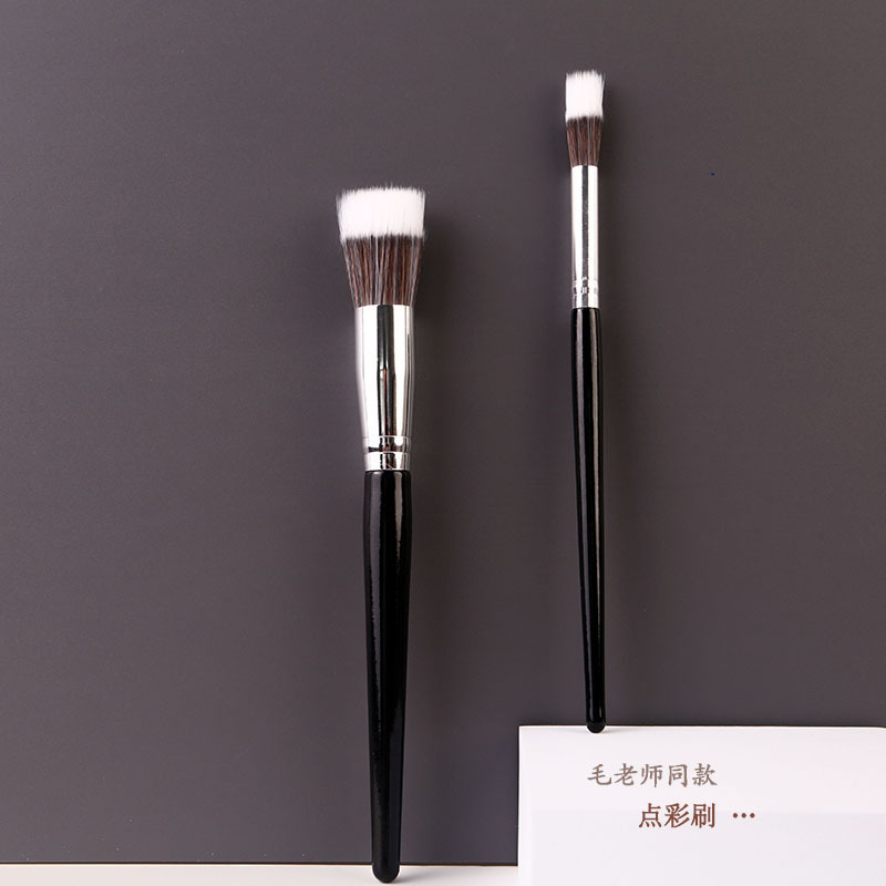 New wooden handle stippling brush double layer flat head blush brush Cangzhou makeup brush beauty tool