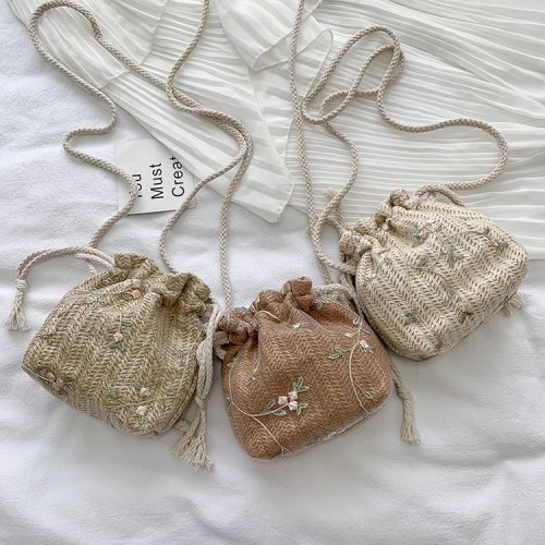 Summer small bag 2024 new trendy shoulder crossbody bag for girls Internet celebrity mini straw woven bucket bag