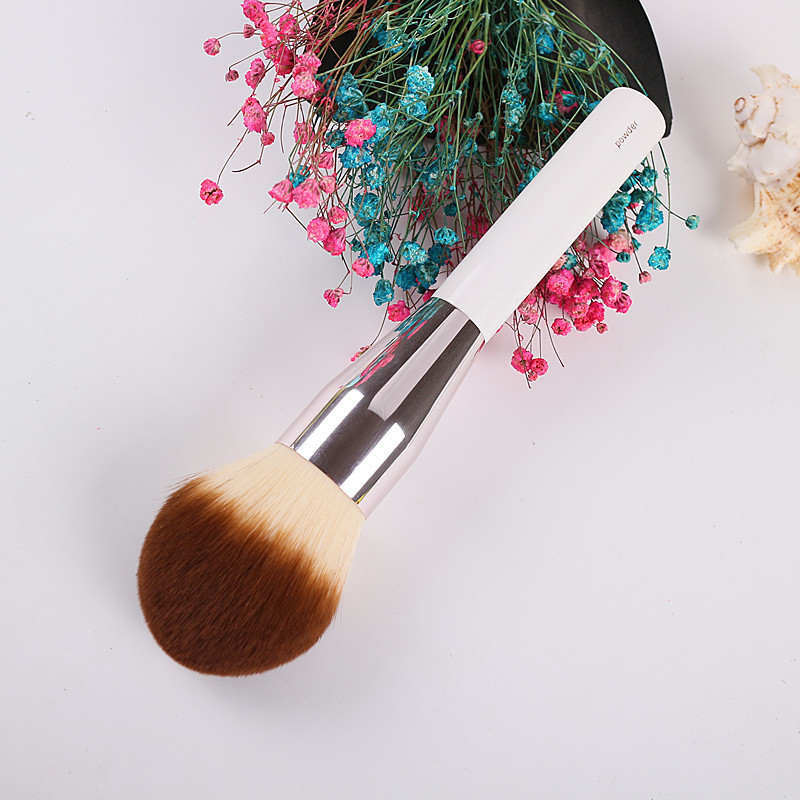 Large round head loose powder brush two-color fiber powder contour brush beauty tools Cangzhou original makeup brush