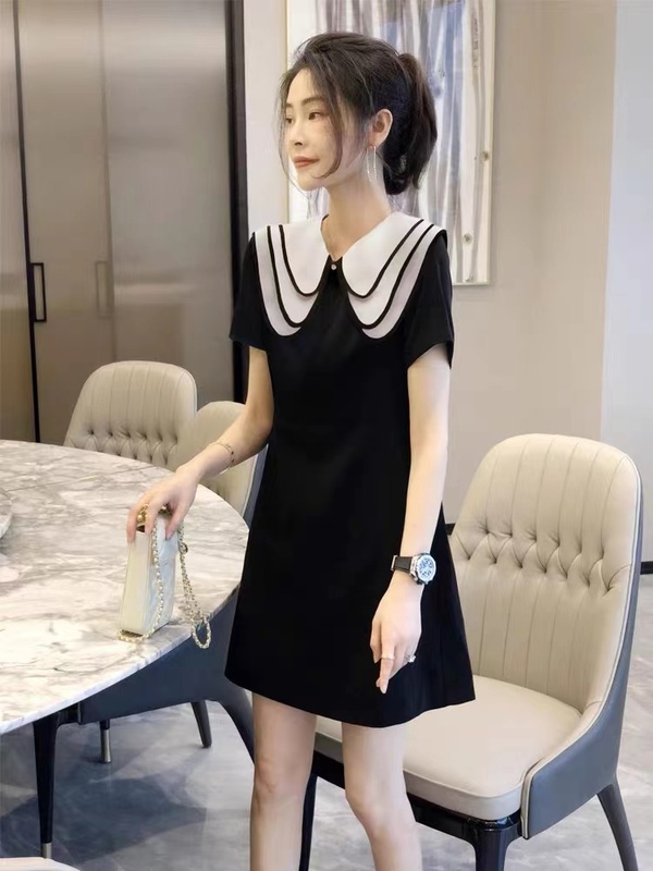 黑色娃娃領連衣裙女高級感減齡法式a字裙子夏季年新款歐洲站