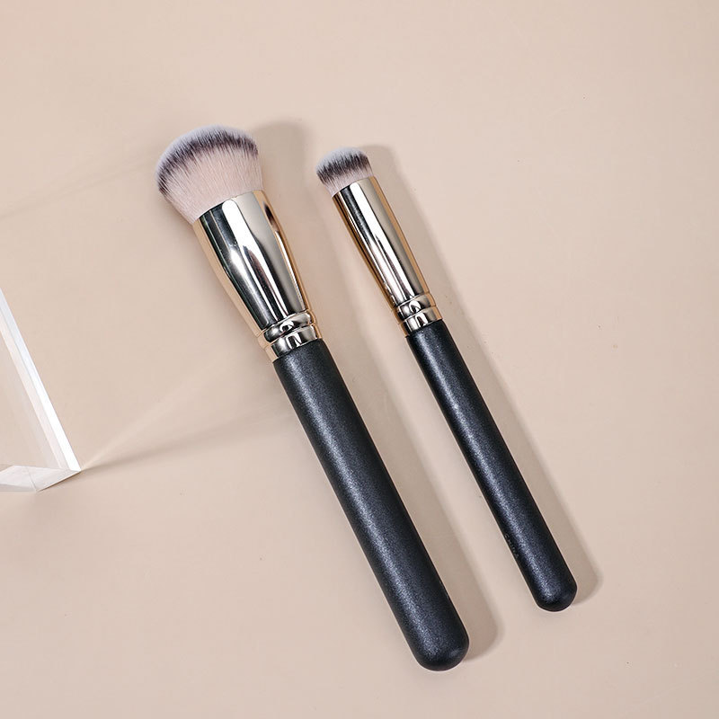 MA Internet celebrity model 270 concealer brush, mini style