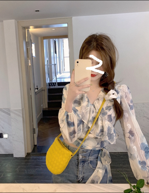 Ruffled sweet chiffon shirt 2024 spring new style female noble and stylish small shirt floral v-neck sheer top