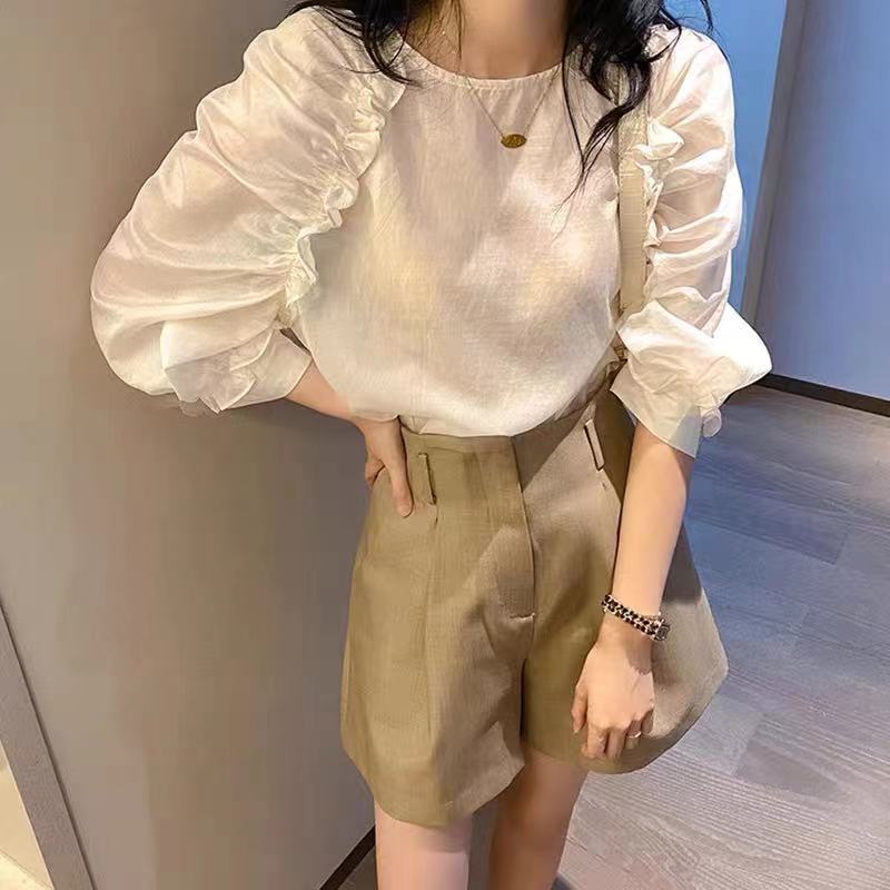 2024 summer casual fashion light mature style women's clothing Hong Kong style age-reducing shorts internet celebrity professional two-piece suit women's clothing